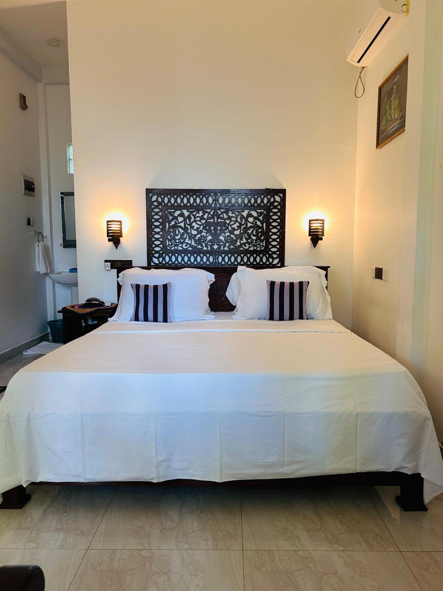 Shadow Surf Bay Hotell Tangalle Eksteriør bilde
