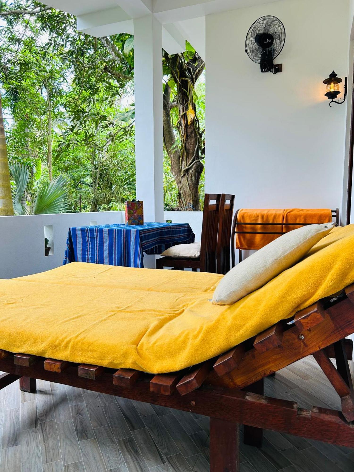 Shadow Surf Bay Hotell Tangalle Eksteriør bilde