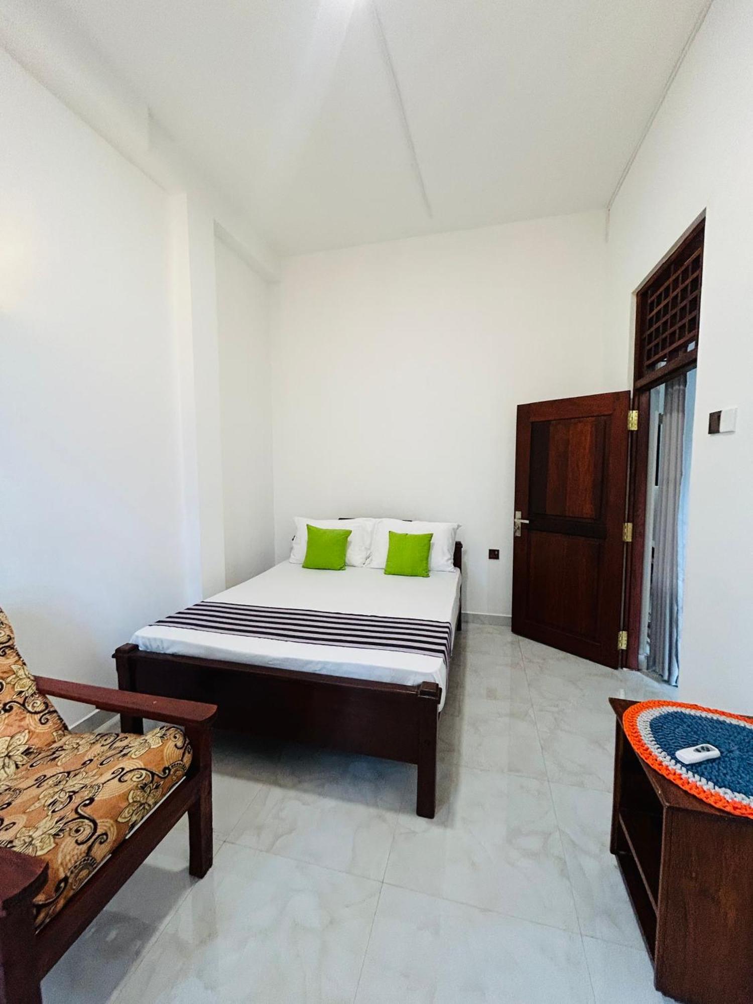 Shadow Surf Bay Hotell Tangalle Eksteriør bilde