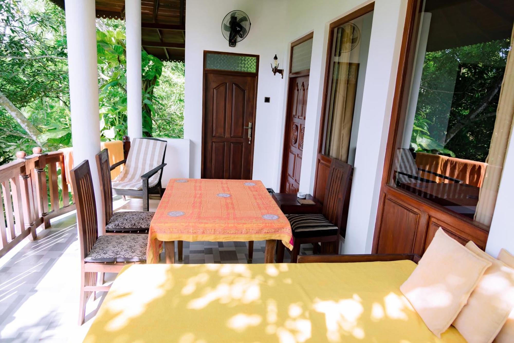Shadow Surf Bay Hotell Tangalle Eksteriør bilde