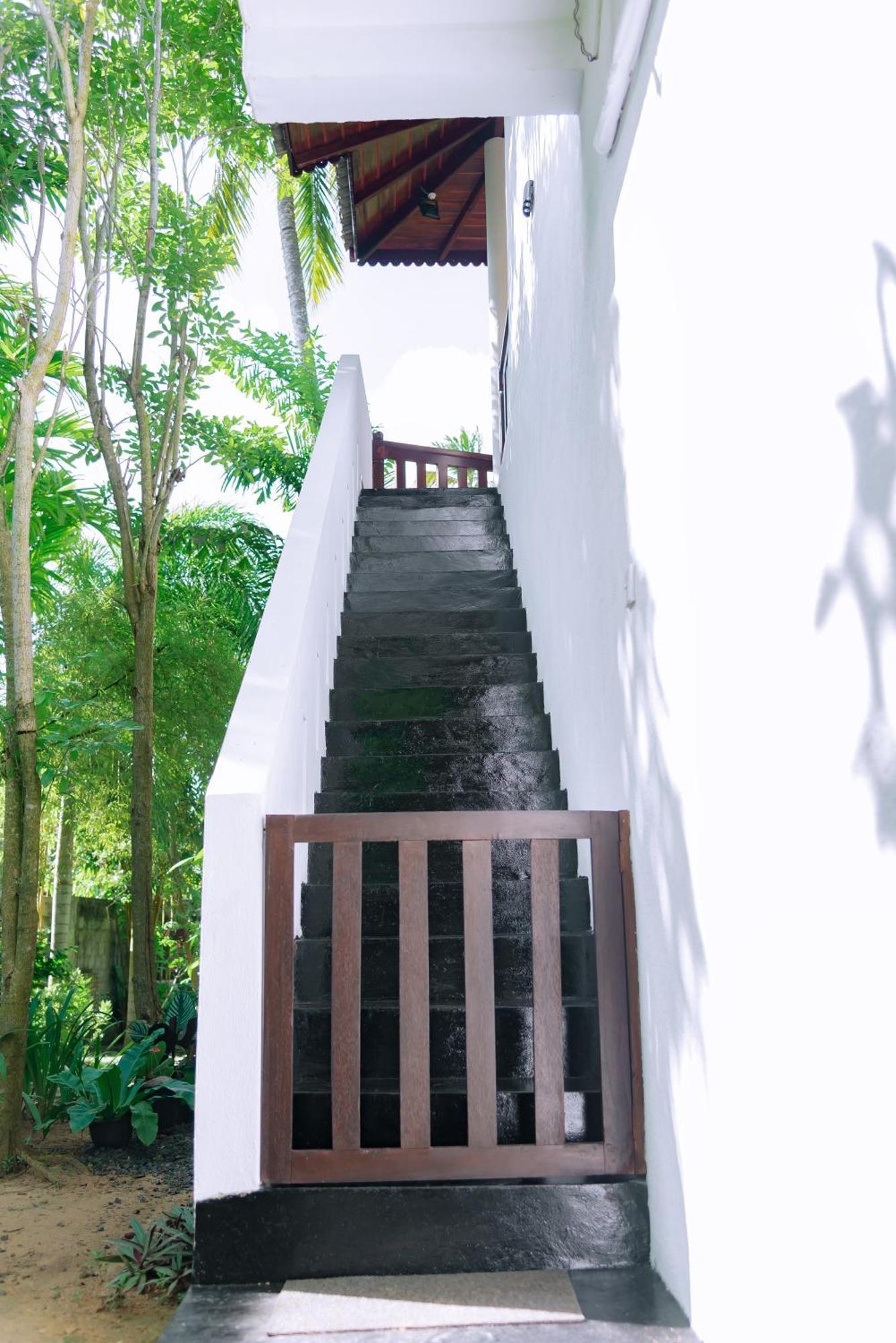 Shadow Surf Bay Hotell Tangalle Eksteriør bilde